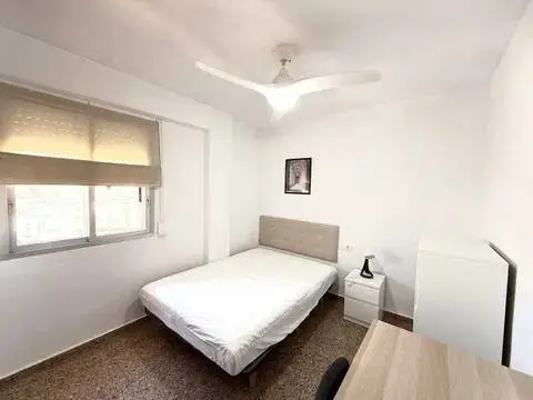 Habitación en Avinguda del Doctor Waksman