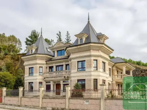 Casa en Navia