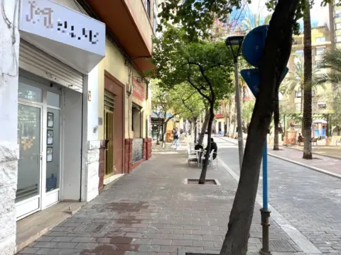 Local comercial en calle del Taquígrafo Martí, 1