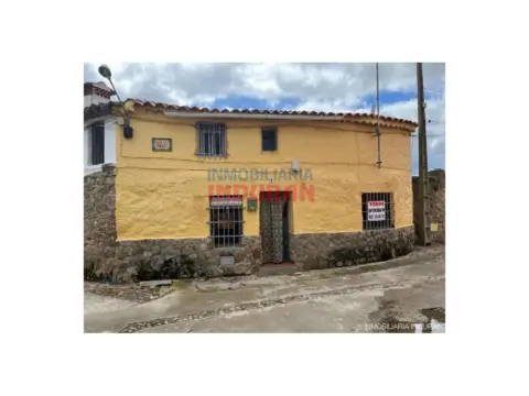 Casa en Valdehúncar