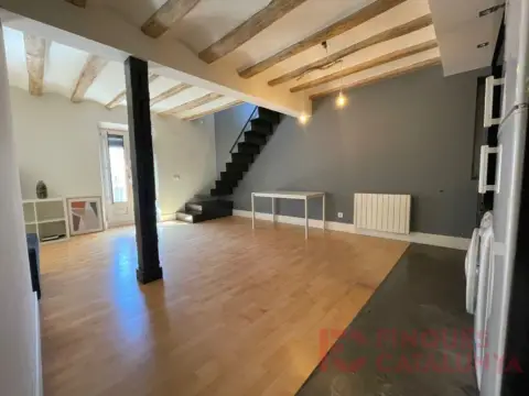 Dúplex en Barri Vell