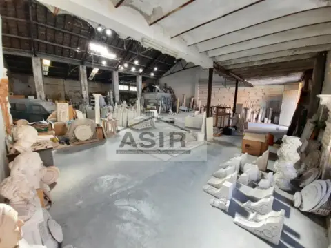 Nave industrial en Sants Patrons