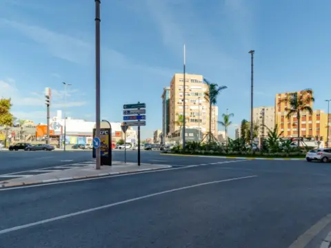 Piso en calle del Pintor Portela, 28