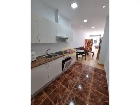 Estudio en Capuchinos - Glorieta - Ciudad Jardín
