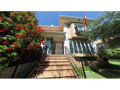 Casa en calle de Ramiro I, 32