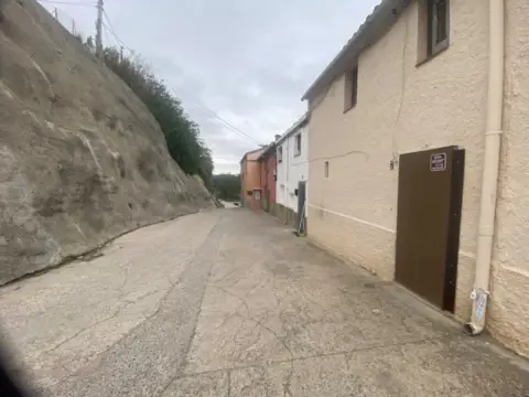 Casa en Font dels Capellans-Guix-Viladordis