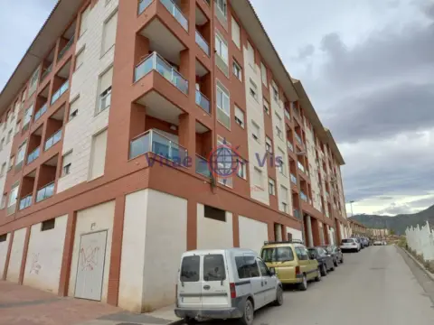 Local comercial en calle Hoya