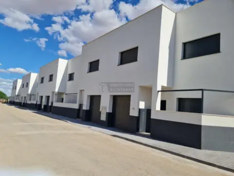 Casa en Quintanar de La Orden