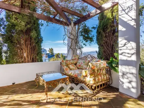Chalet en Comares