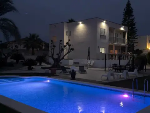Casa en calle calle Clavaria-Serreta T