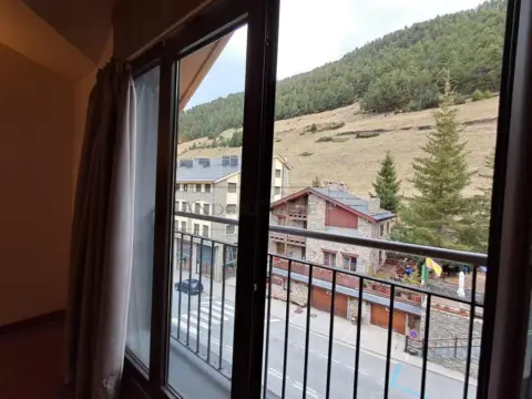 2-bedroom flat for rent in El Tarter, Canillo · 52 of 60