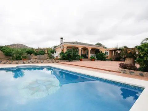 Finca rústica en Coín