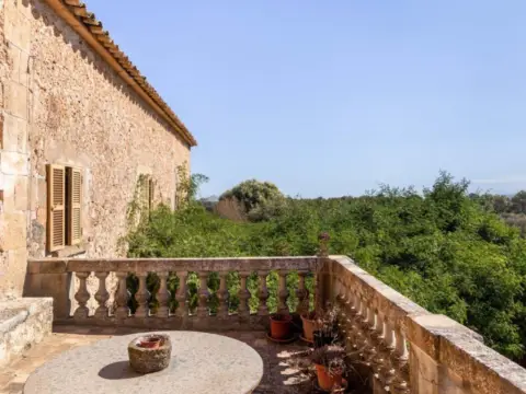 Casa rústica en Lloret de Vistalegre