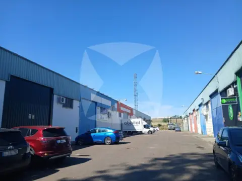 Nave industrial en El Nevero