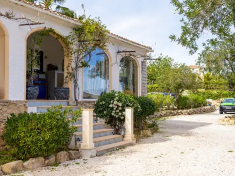 Casa en Los Cerezos-La Mandarina-La Finca-Covatelles