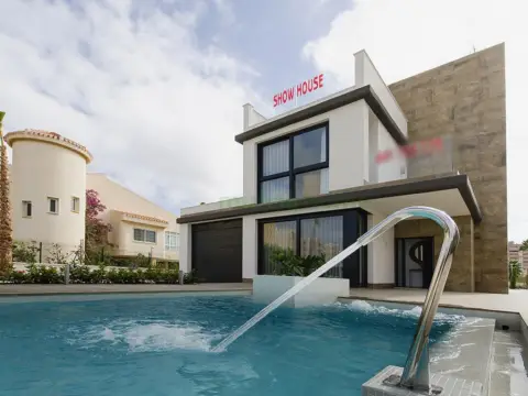 Chalet en Los Belones