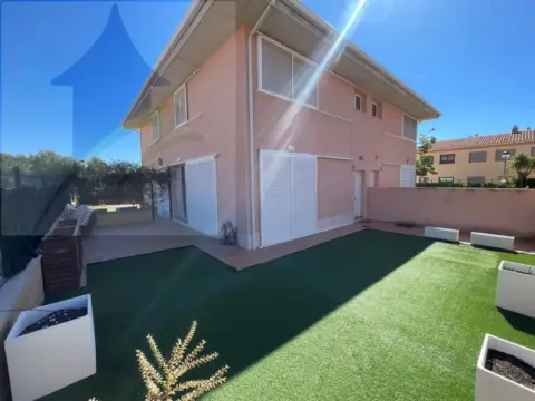 Casa pareada en Platja de Mont-roig
