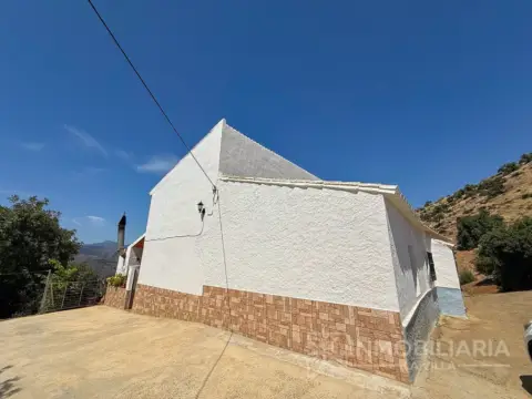 Finca rústica en Álora