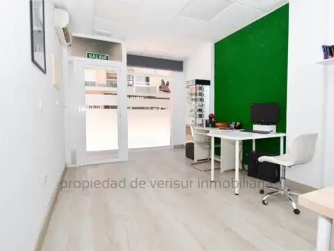 Local comercial en Calarreona-Las Lomas