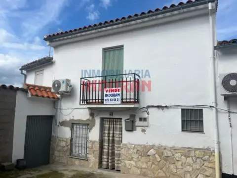 Casa en Peraleda de la Mata
