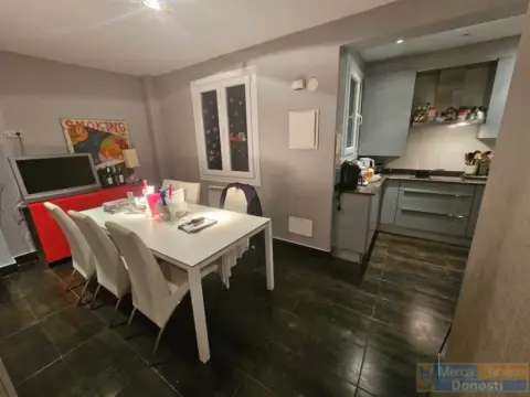 Piso en Erdialdea-Alde Zaharra-Mendibil-Santiago