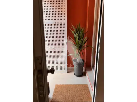 Piso en San Isidro, Estación