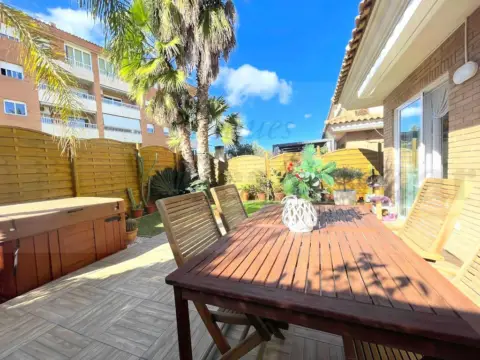 Casa pareada en Regueral-Prat d'en Forès