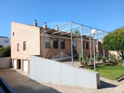 Chalet en Las Vaguadas-Carretera de Valverde