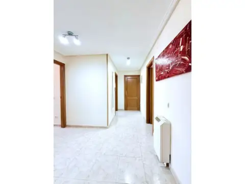 Piso en calle de Miralrío, 6