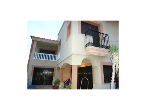 Chalet en calle de Holanda
