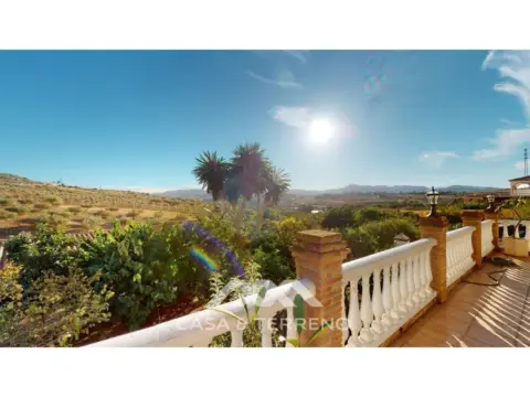 Casa en Alcaucín