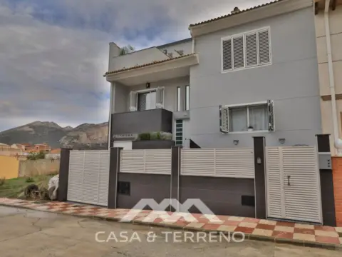 Casa a Alfarnate