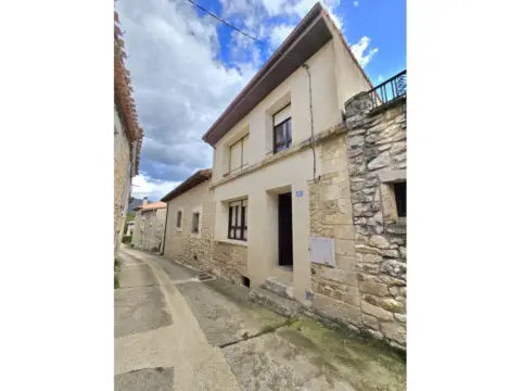 Casa en calle Fuente, 30