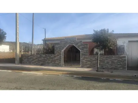 Chalet en Almodóvar del Campo