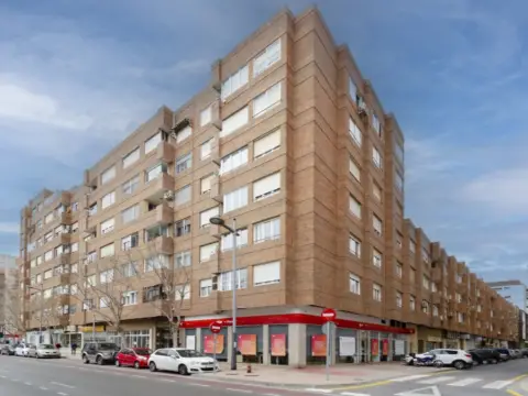 Piso en calle de Francisco Celdrán, 1