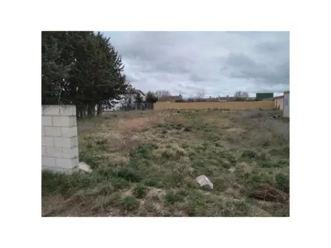 Terreno en Castellanos de Villiquera