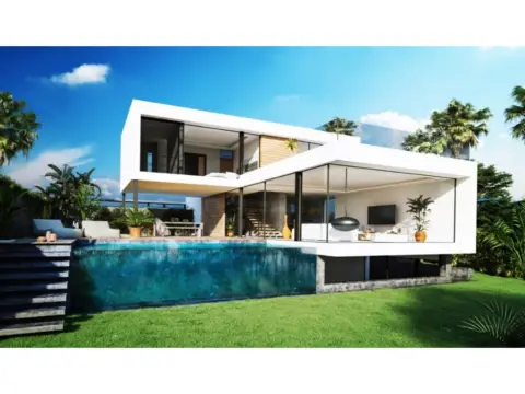 Casa en El Paraíso-Atalaya-Benamara