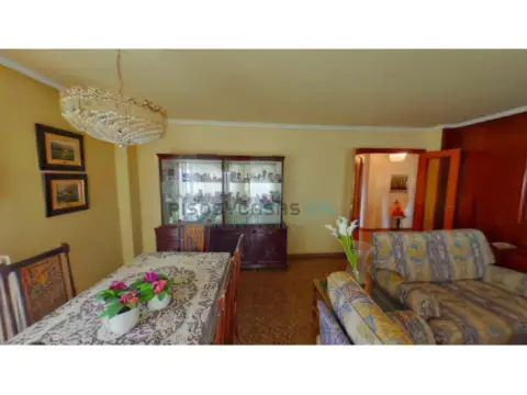 Apartamento en calle de Teresa Cajal, 2