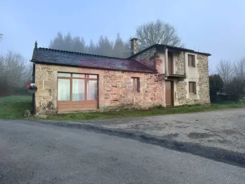Casa en Outeiro de Rei