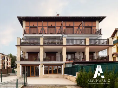 Dúplex en calle Foru, 8