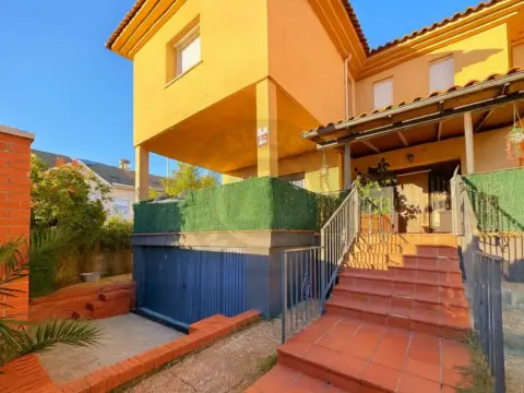 Chalet en R-66-A (El Arco)