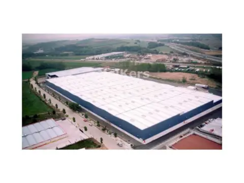 Nave industrial en La Roca del Vallès