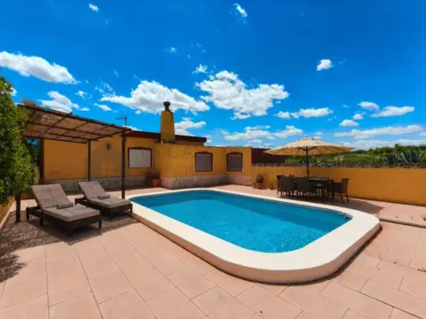 Finca rústica en Sax