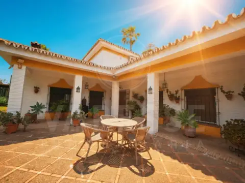 Casa en Sanlúcar la Mayor