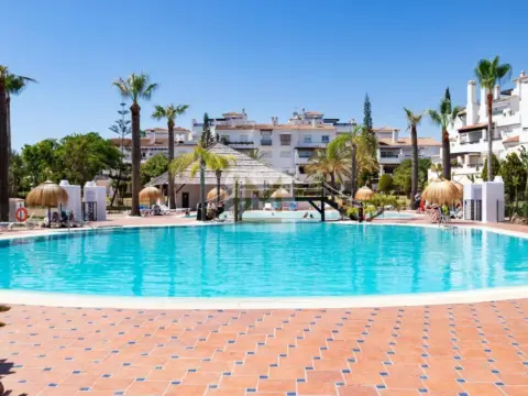 Apartamento en calle Avenida Carlos Cano-Nva Alcantara, nº 42