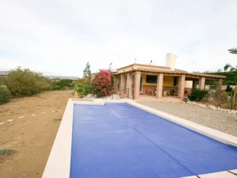 Finca rústica en Coín
