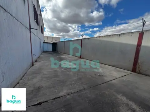 Nave industrial en Almendralejo