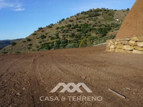 Terreno en Canillas de Aceituno