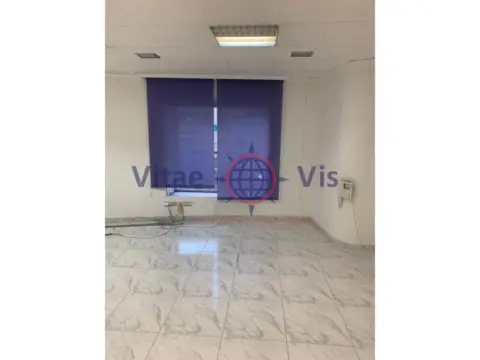 Local comercial en calle de la Corredera