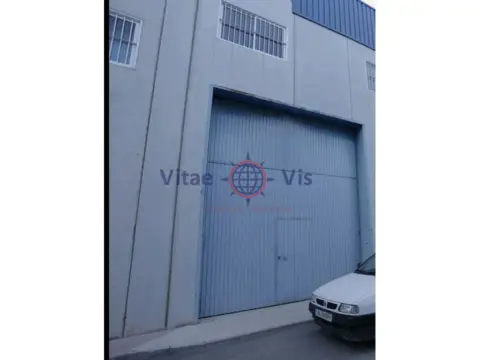 Nave industrial en calle Poligono Serrata